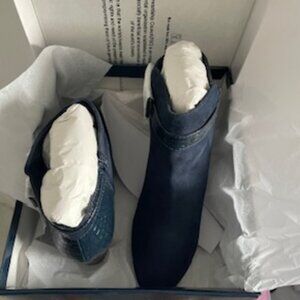 Karen Scott Ankle boots Navy Suede and crocodile